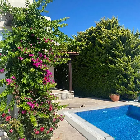 Santa-fe Private Pool Vilă