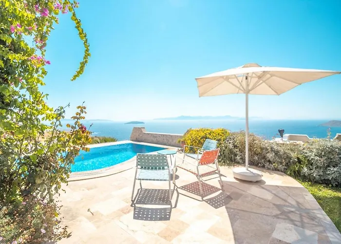 Santa-fe Private Pool Villa